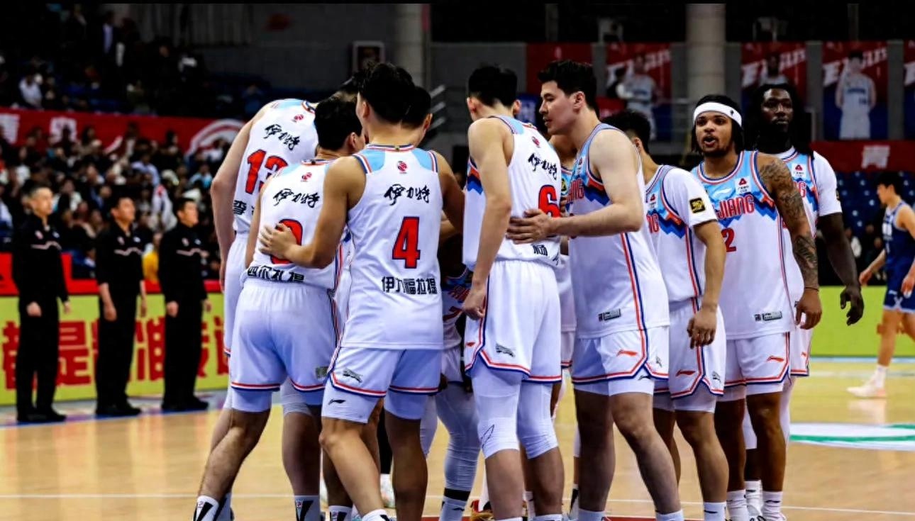 开云体育APP下载-新疆男篮再胜、进步五位,助推季后赛希望