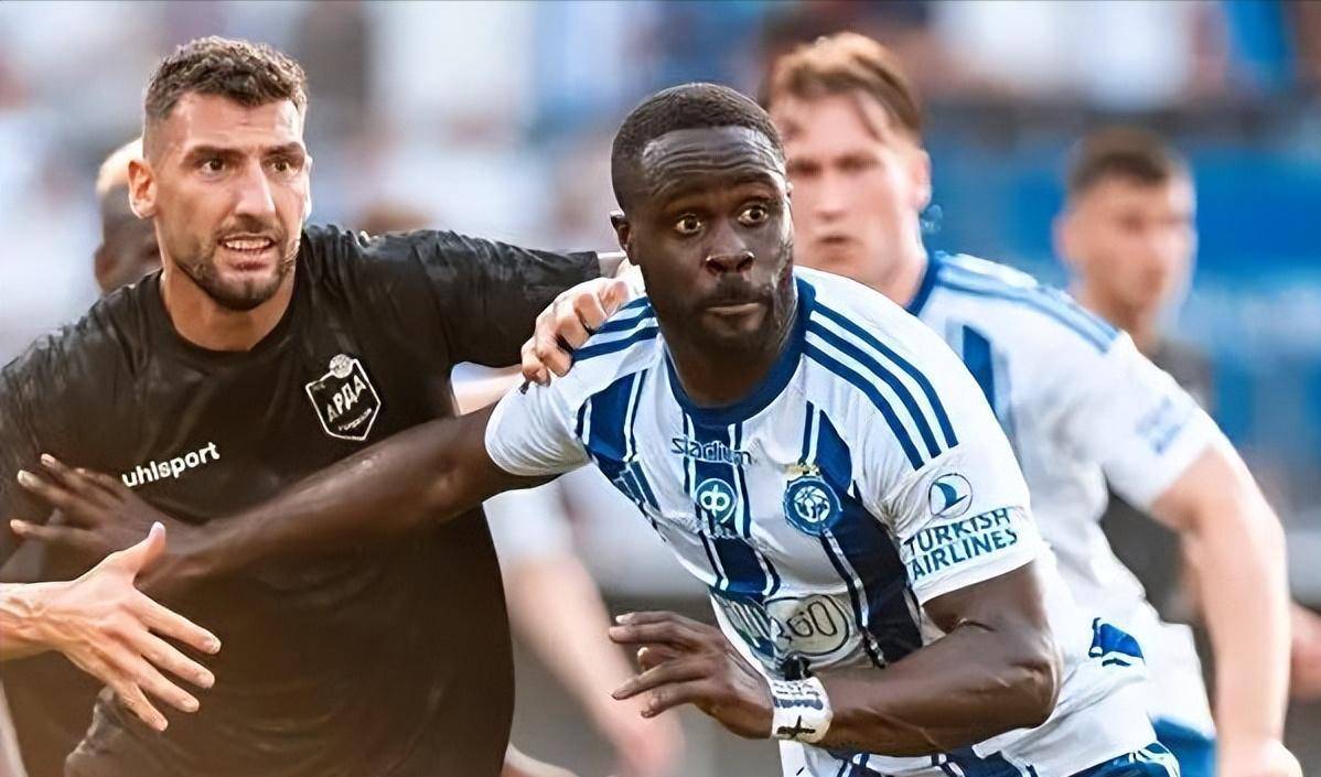 包含芬兰客场逼平法国欧预赛表现出色的词条