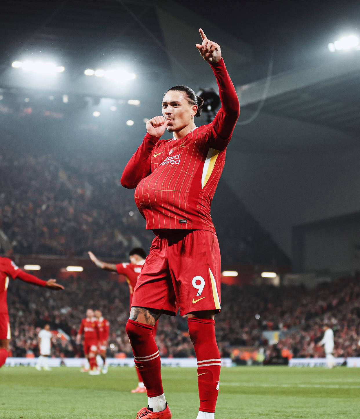 开云平台-利物浦力挽狂澜，晋级希望再现曙光