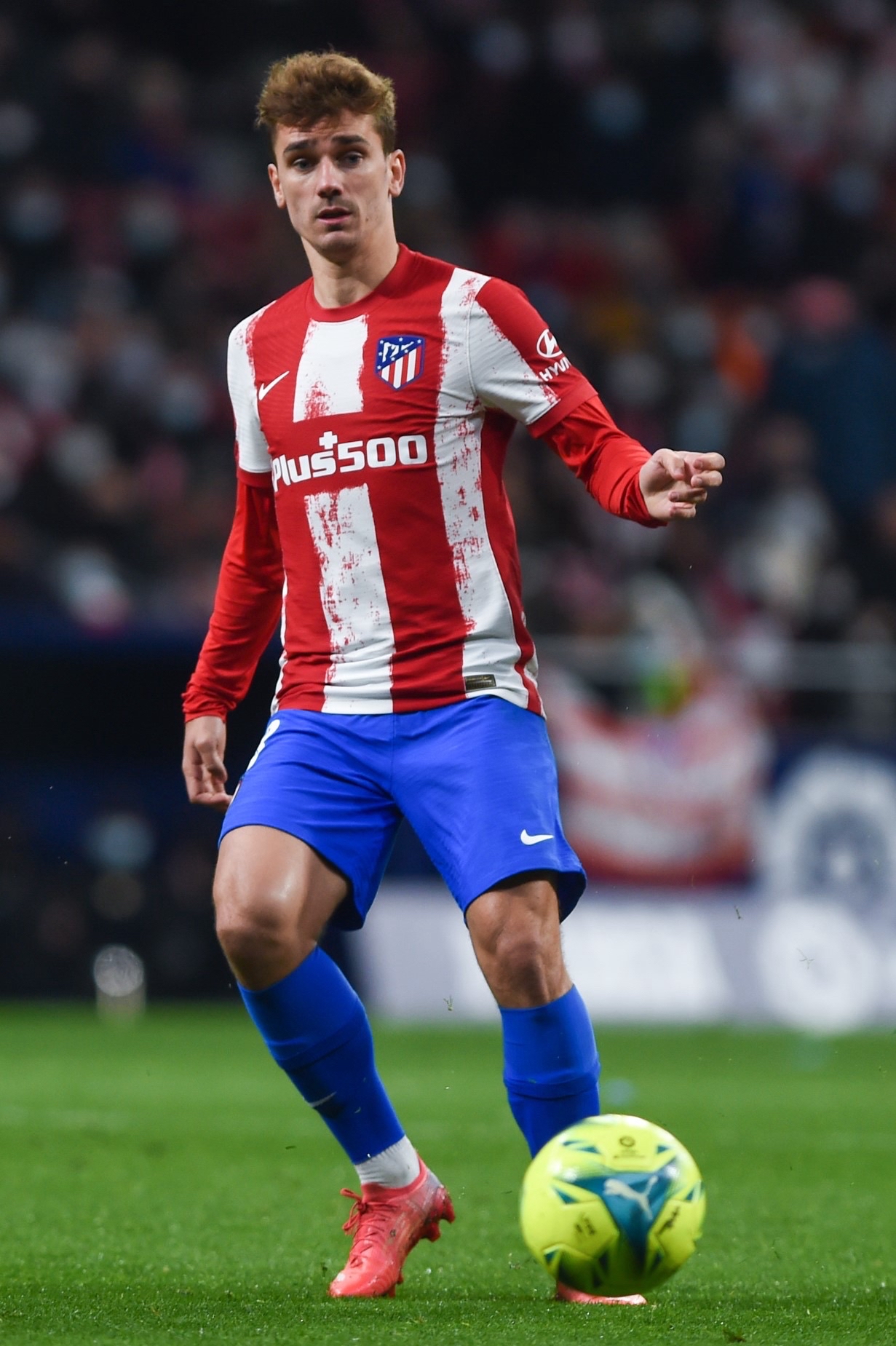 包含瓦伦西亚主场大胜巴列卡诺，斩获分的词条