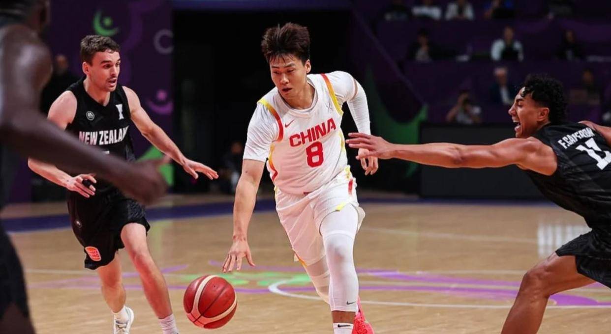 海南男篮再胜一场，继续强势