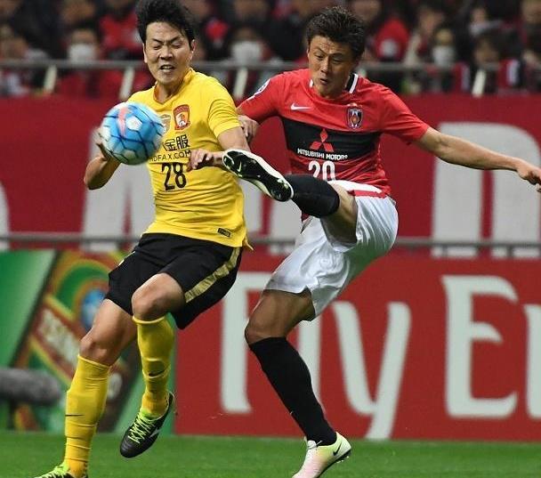 包含重庆斯威队新援表现中坚国内联赛连续取胜的词条