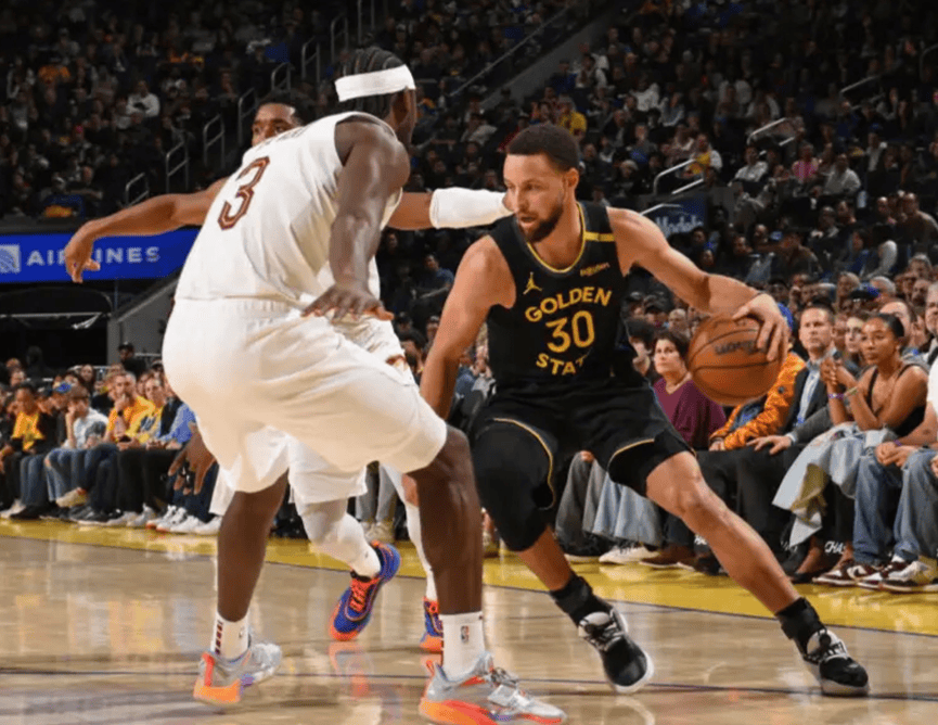 骑士队员因个人失误陷入抨击，球队备受压力的简单介绍