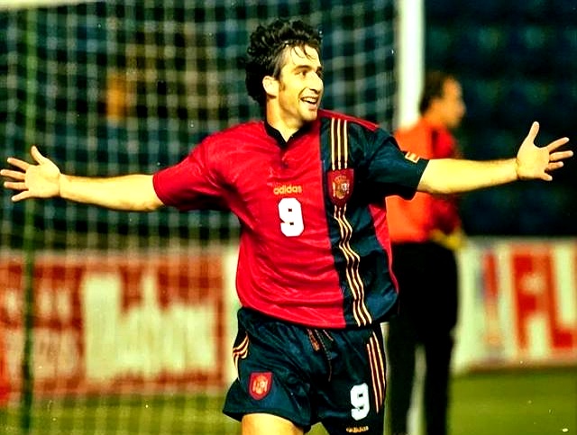 欧洲杯队主教练发声，誓言带队登顶的简单介绍