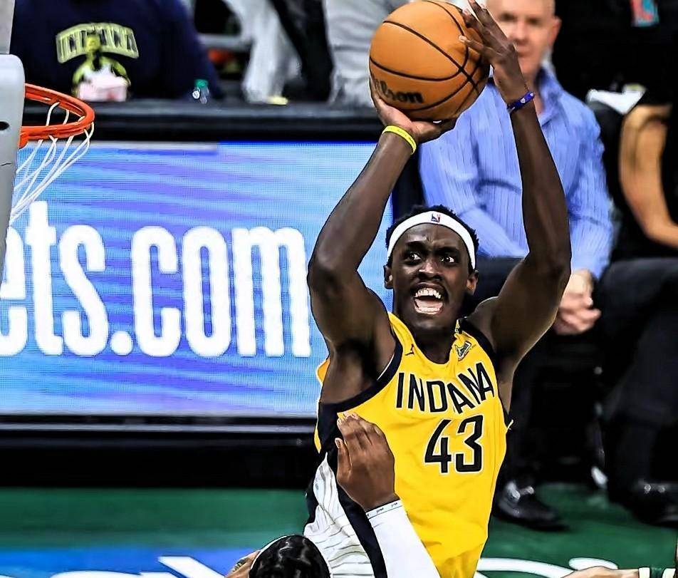 开云体育登录-雄鹿横扫热火，西亚卡姆关键制胜