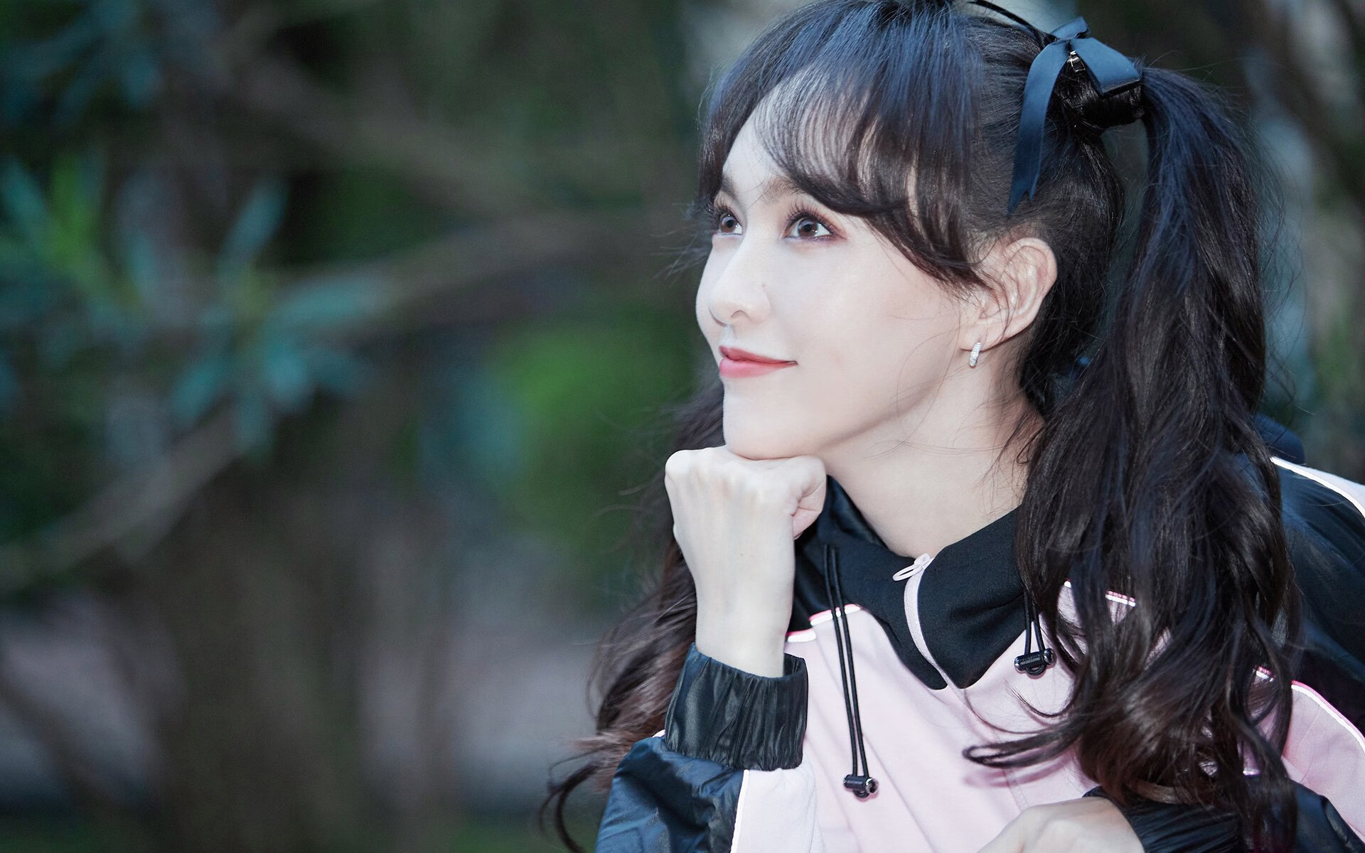 绿茵场上的闪电战,坎特一传一射导演莱比锡红牛速胜塞维利亚