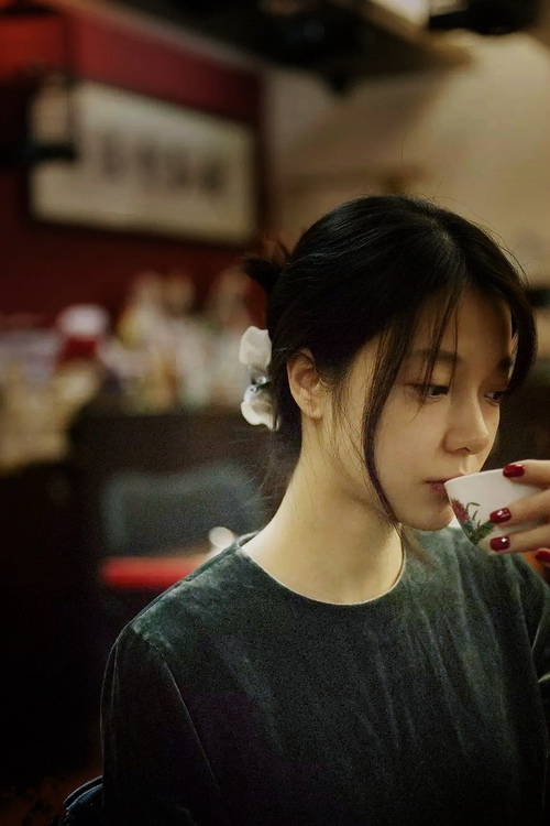 天平上的魔笛,齐耶赫在摩洛哥与乌拉圭的钢铁对决中起舞