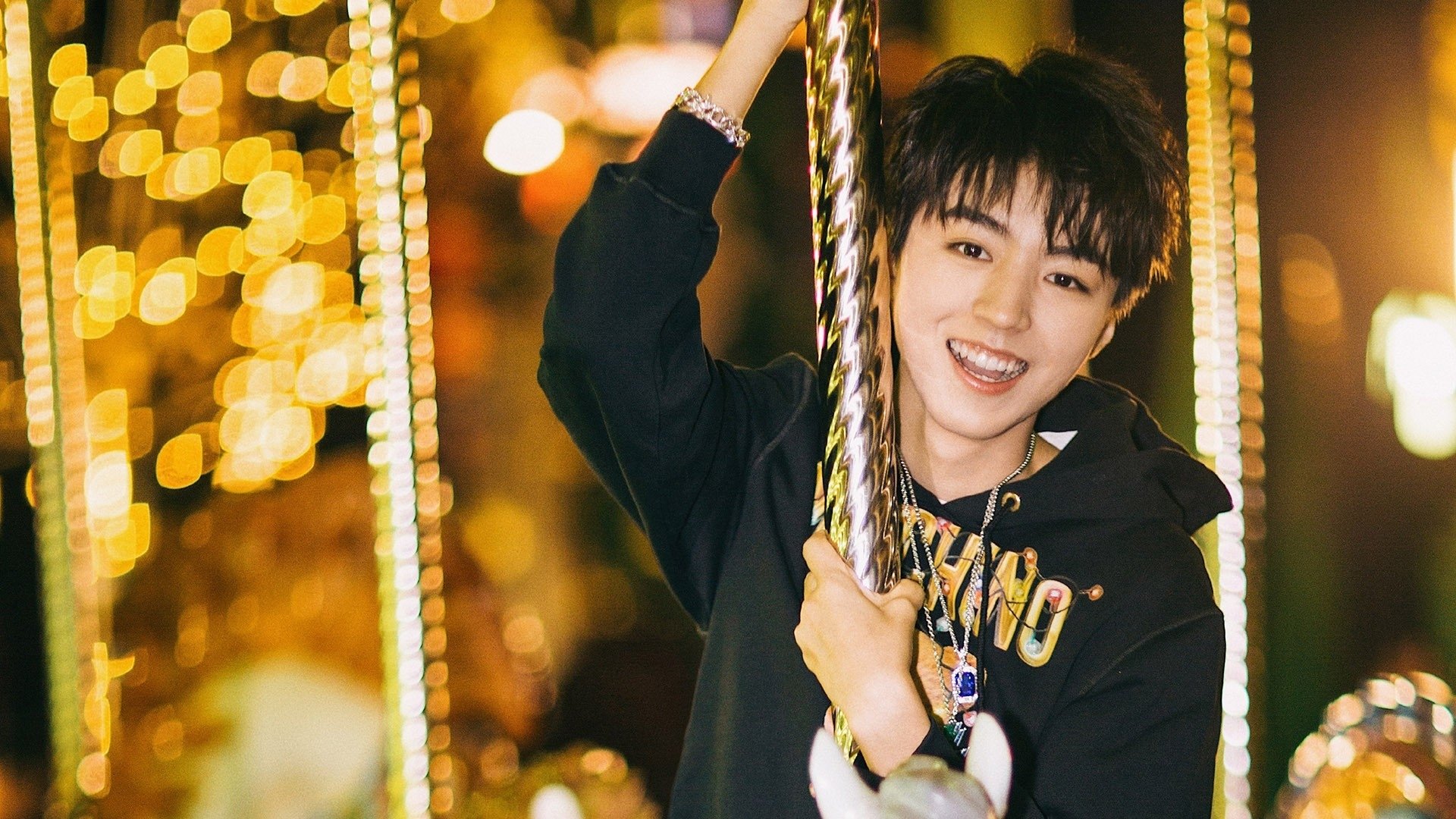 开云体育平台APP-当陨石砸向冰原，西亚卡姆的火热撕裂了东决之夜