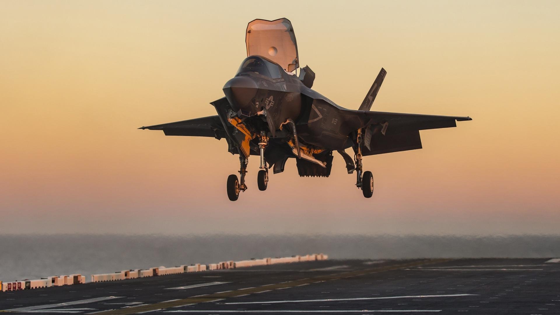 开云-西决生死战之夜，那夜，球场的空气在燃烧